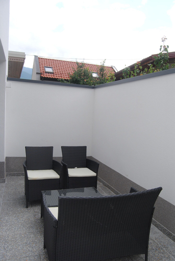 Others 5, Hotel Bejturan, Sarajevo
