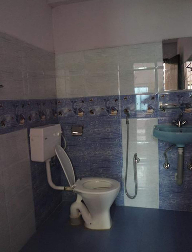 Bathroom, Pokhara Youth Hostel, Gandaki