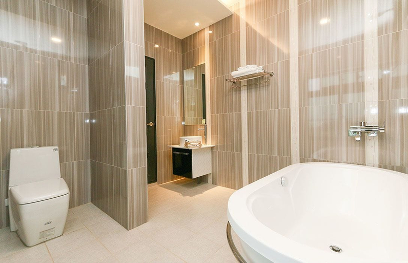 Bathroom 3, Flower Forest, Hualien