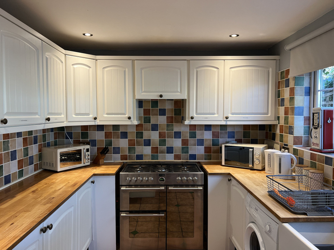 Others 4, Lancaster Close Serviced Accommodation, Oxfordshire