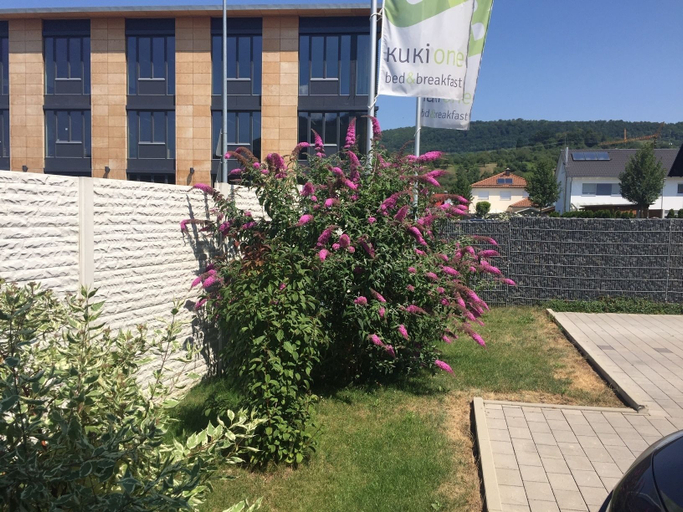 Exterior & Views 2, B&B Outlet Hotel – Metzingen – Bad Urach - Free Parking, Reutlingen
