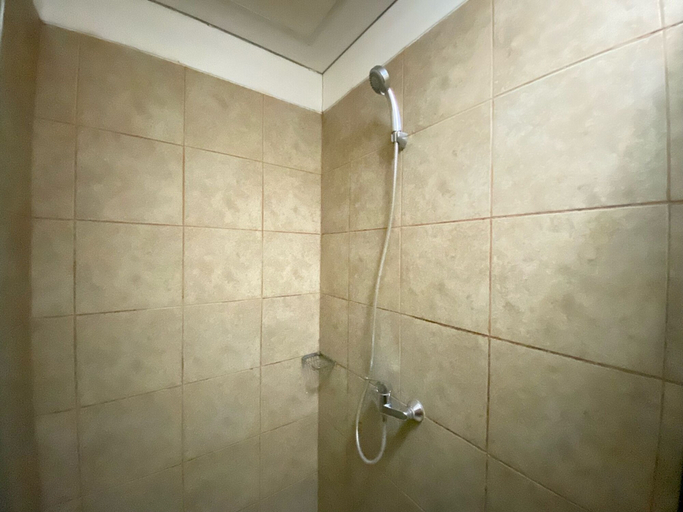 Bathroom 5, Bohemian Spacious 2Br Apartment At Marbella Suites Dago Pakar Bandung, Bandung