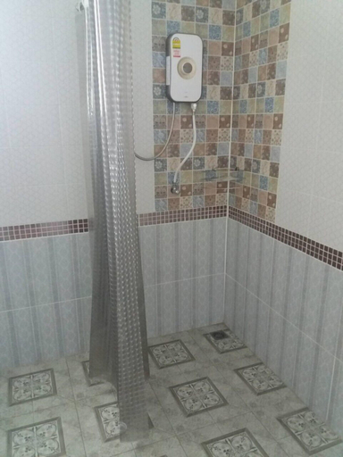 Bathroom 4, Baan Suan San Rak, Muang Buri Ram