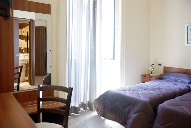 Bedroom 3, Hotel Sofia, Catania