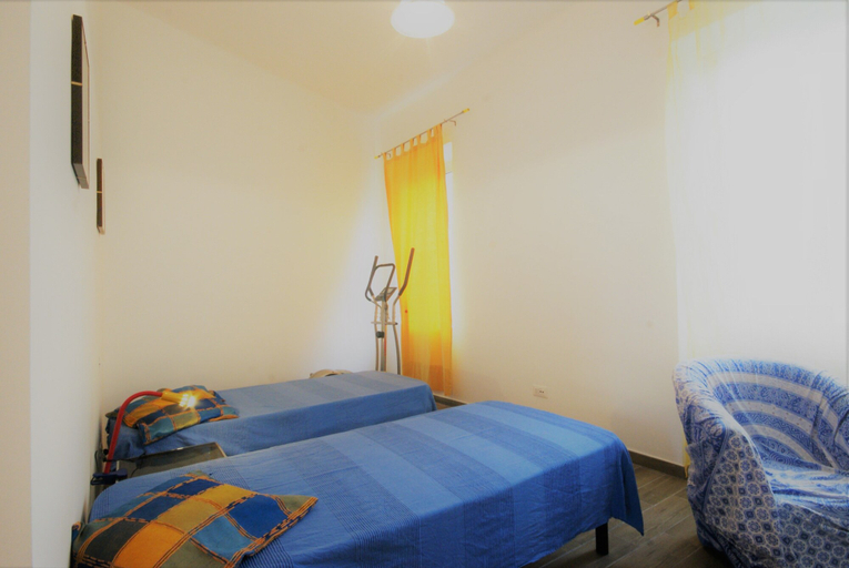 Room 5, Matteotti 11, Imperia