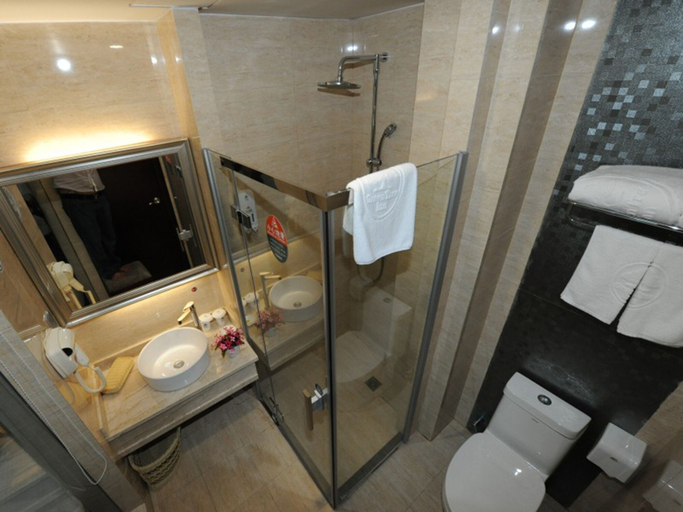Bathroom 3, GreenTree Inn Meizhou Meijiang District Wanda Plaza Hotel, Meizhou