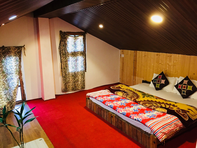 Bedroom 2, Devdhar Hilltop Cottages, Kullu