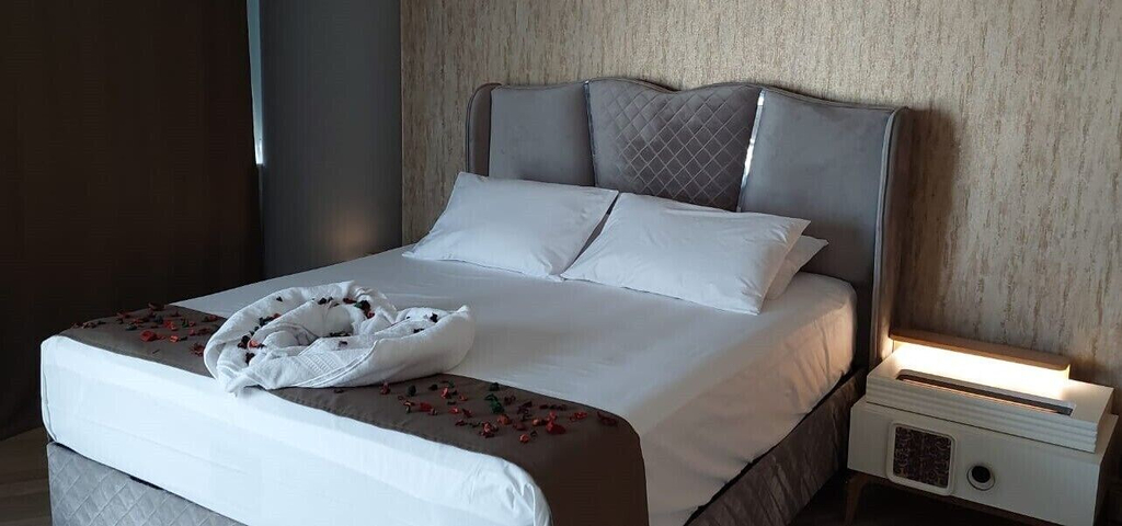 Room 5, zorlu plaza, Nilüfer