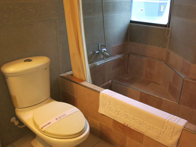 Bathroom 4, Hefong JAEE Hotel, Yilan