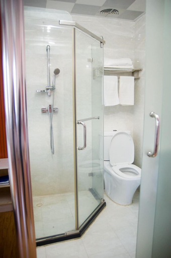 Bathroom 3, Hotel Cristal Madagascar, Analamanga