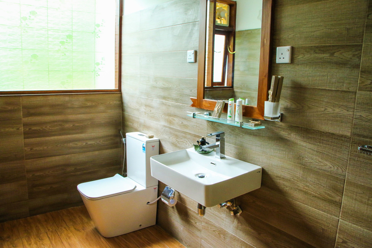 Bathroom 4, Aloft Grand Hotel, Ella