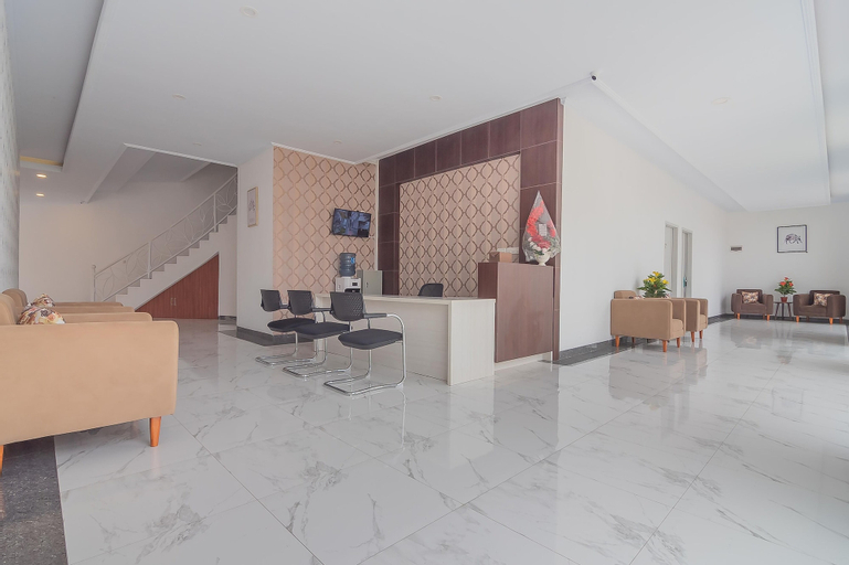 Public Area 2, RedDoorz Syariah @ Villa Grand Mutiara Tasikmalaya, Tasikmalaya