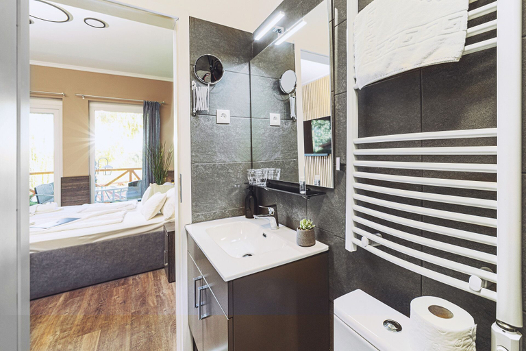 Bathroom 4, Mártoni Resort & Restaurant, Ráckeve