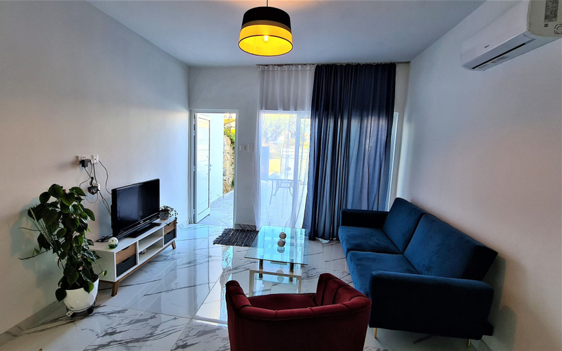 Others 5, Paphos Light House Apartment