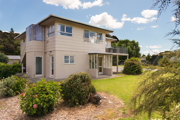 Exterior & Views 2, Waitangi Beach House, Far North