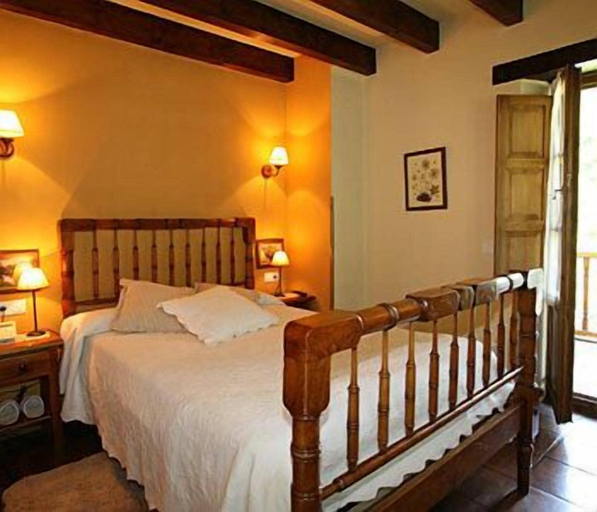 Bedroom 2, Hotel Rural Posada San Pelayo, Cantabria