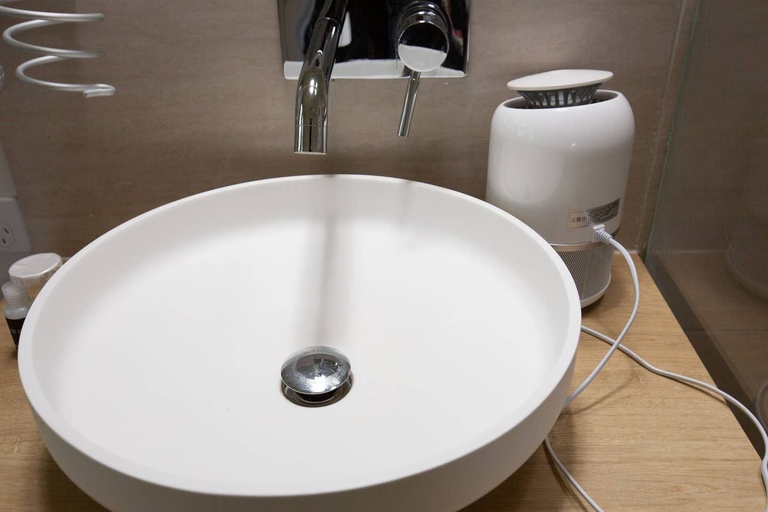 Bathroom 4, Designer Taste 2BR Townhouse@hawthorn, Melbourne