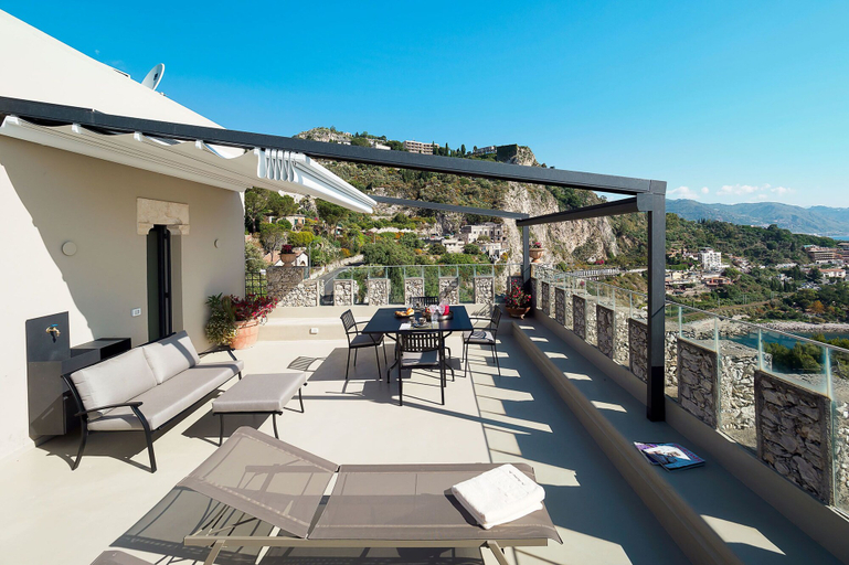 Food & Drinks, Torre Isola Bella, Messina