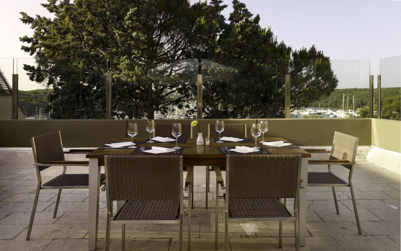 Food & Drinks 5, Arena Verudela Beach Apartments, Pula