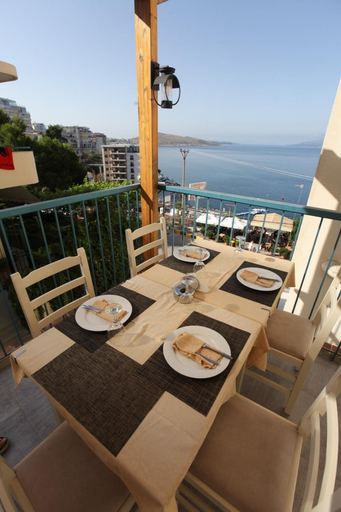 Food & Drinks 4, Hotel Prishtina, Sarandës