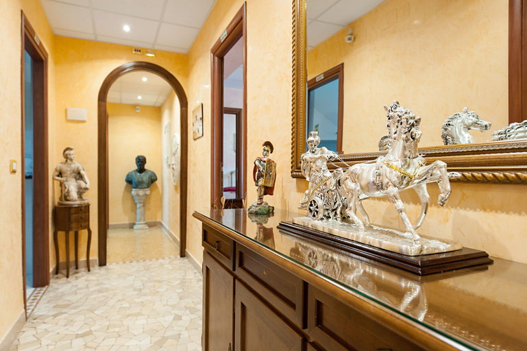 Bathroom 4, Il Gladiatore, Rome