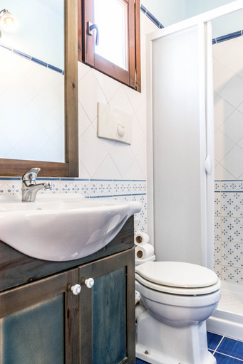 Bathroom 3, Torre Tabia, Agrigento