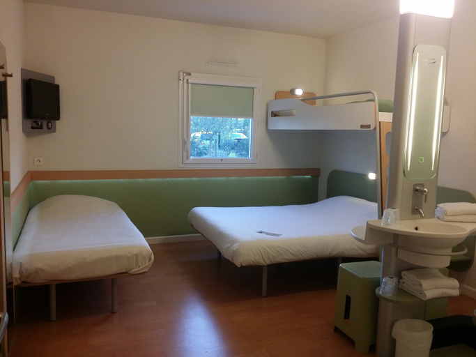 Bedroom 3, ibis budget Saint Maximin la Sainte Baume, Var