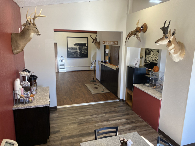 Others 5, Glendive Lodge, Dawson