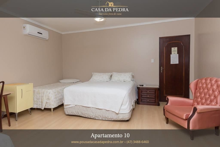 Bedroom 2, Pousada Casa de Pedra, Blumenau