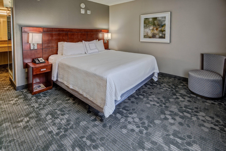 Bedroom 5, Courtyard by Marriott Abilene Southwest/Abilene Mall South, Taylor