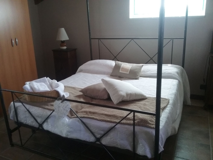 Bedroom 4, La Terrazza del Barbaresco, Cuneo