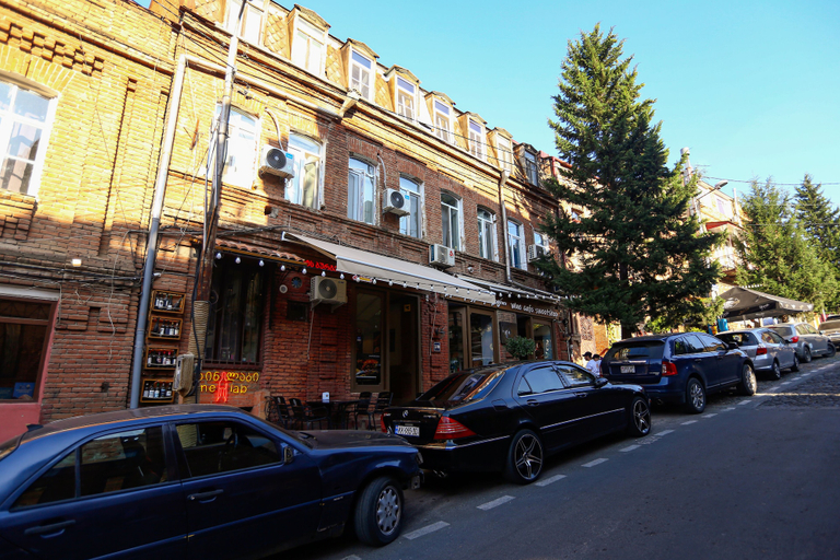 Exterior & Views 2, 1 Bedroom Apartment near Sulfur Baths, Tbilisi