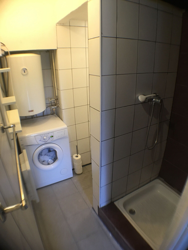 Bathroom 5, Baroque Hostel & Coworking, Budapesti