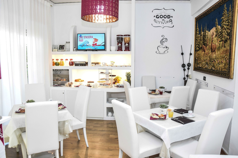 Food & Drinks