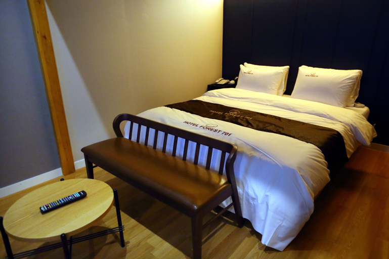Bedroom 4, Forest 701 Hotel, Buk