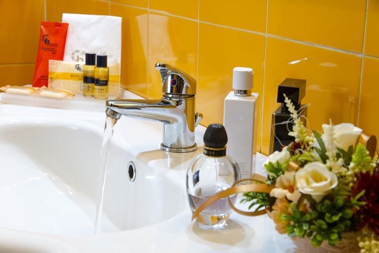 Bathroom 4, Hotel Riva del Sole, Palermo