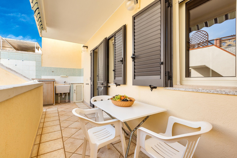 Outdoor dining, 2468 Casa Sofia by Barbarhouse, Lecce