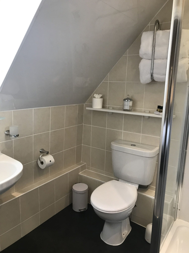 Bathroom 4, Ashbourne House, York