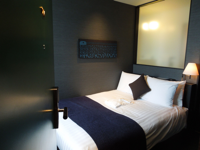 Bedroom 8