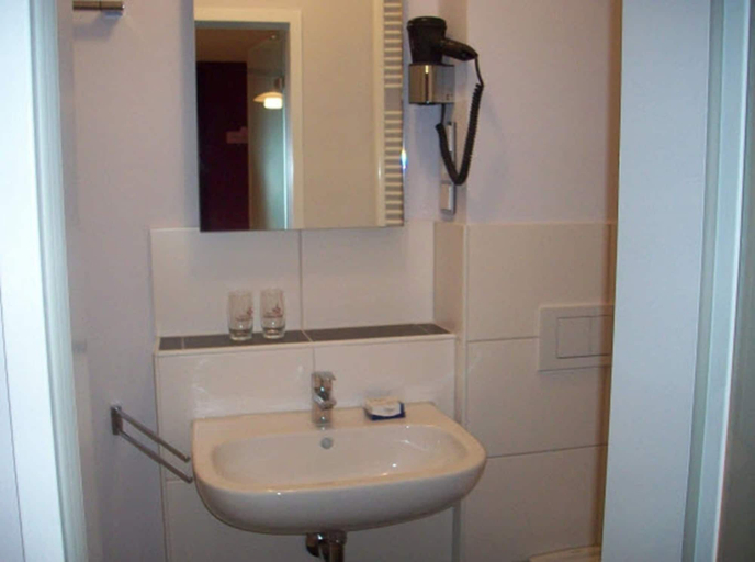 Bathroom 4, RotHweinHotel, Kitzingen