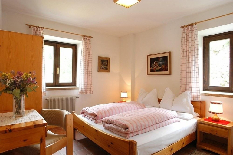 Bedroom 2, Hotel Garni Gonzaga, Trento