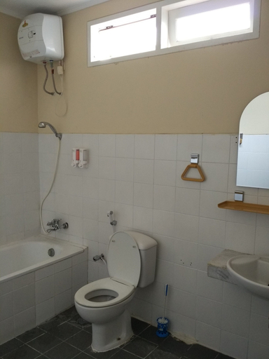 Bathroom, Villa Tamie Bumi Ciherang, Cianjur