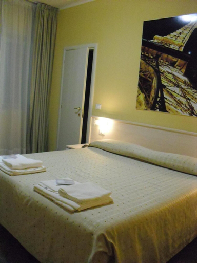 Bedroom 2, Albergo Italia, Rovigo