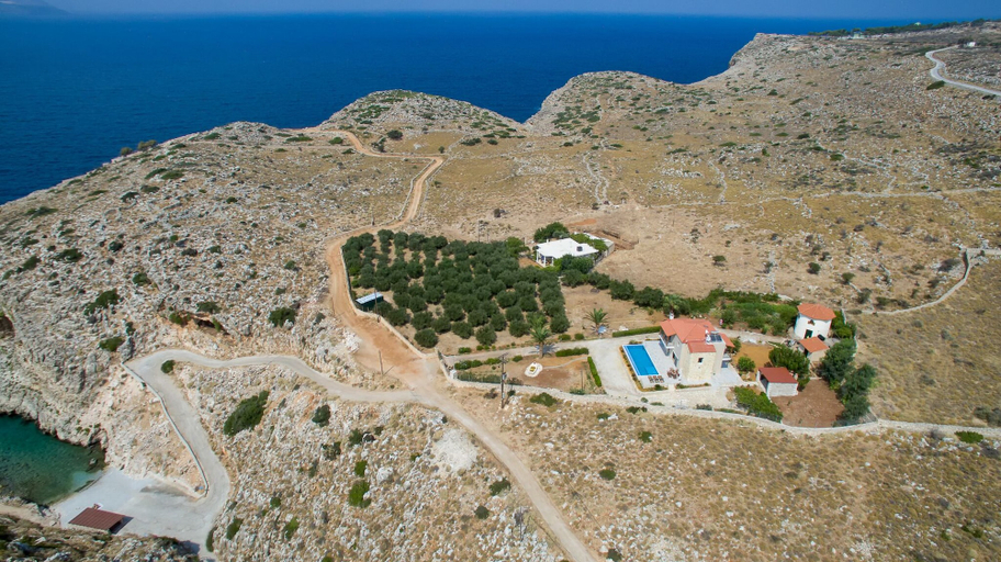 Exterior & Views 2, Villa Koutalas - Majestic Sunsets over the Pool, Crete