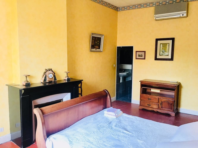 Bedroom 3, Les Chambres des Barques, Aude