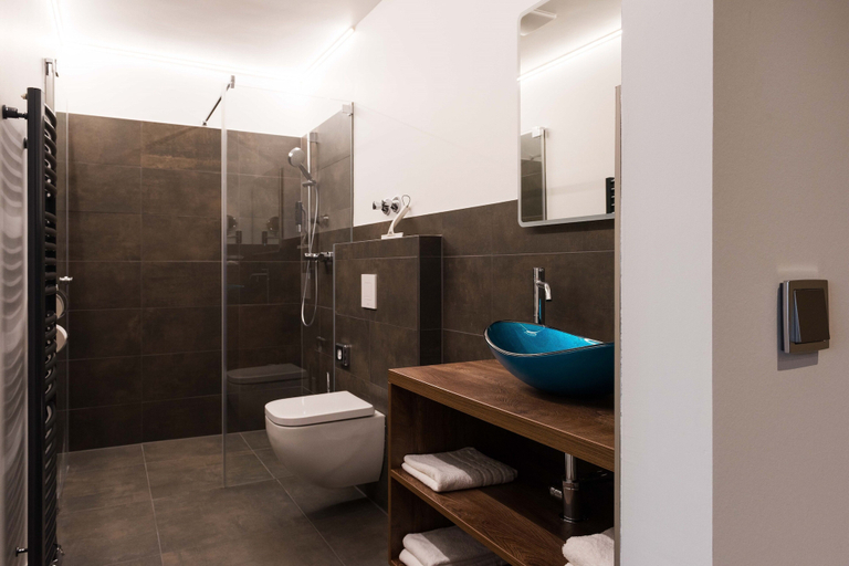 Bathroom 4, Steinberger Hof, Offenbach