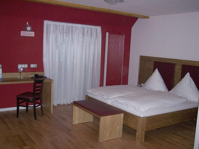 Bedroom 3, RotHweinHotel, Kitzingen