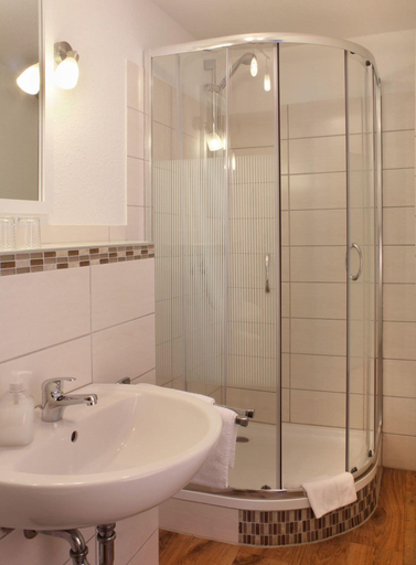 Bathroom, Landgasthof Haus zur Sonne, Hochsauerlandkreis