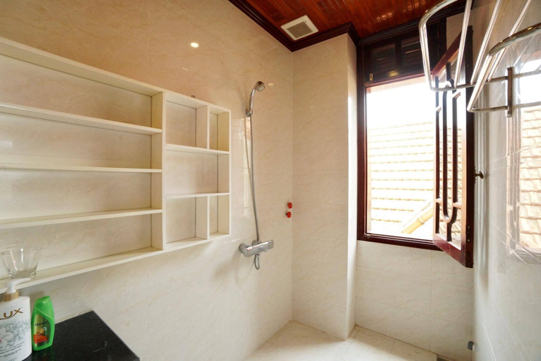Bathroom, An's House, Tây Hồ