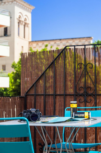 Others 5, Ten Hostel, Baleares